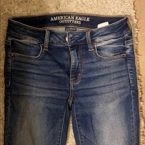 American Eagle Super Stretch Skinny Jeans - size 2